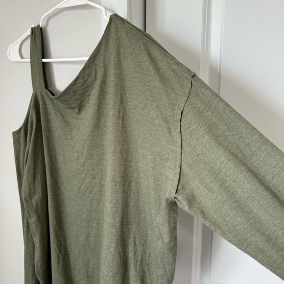 πHP!π We the Free Saratoga Top Green Size Small Boho Asymmetric Off the Shoulder - Picture 5 of 14